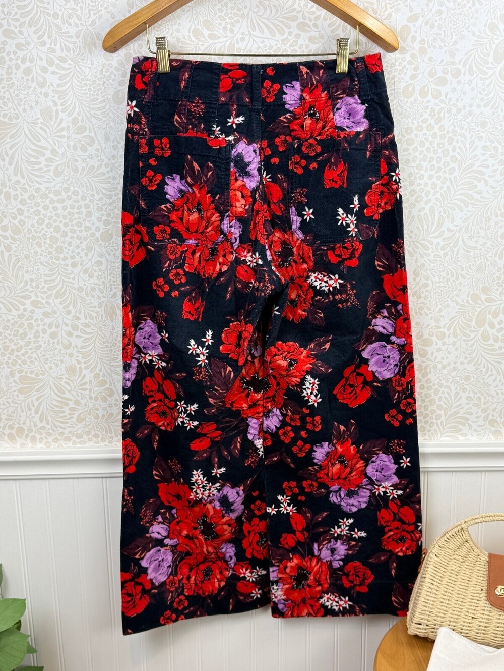 Maeve by Anthropologie Colette Crop Wide-Leg Floral Red Velvet Pants - Size - 29 - Picture 6 of 11